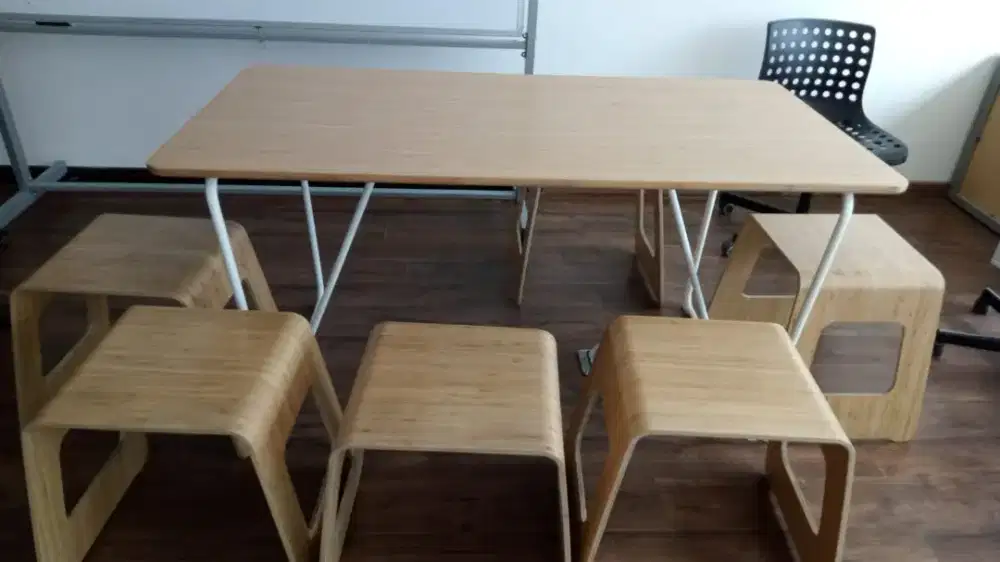 Meja Makan set minimalis