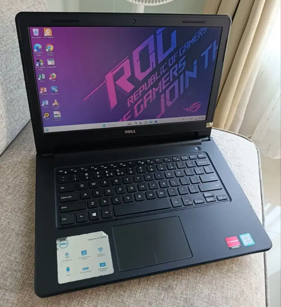 Laptop Dell Inspiron Core i5 RAM 8GB SSD 256 VGA Radeon 2gb