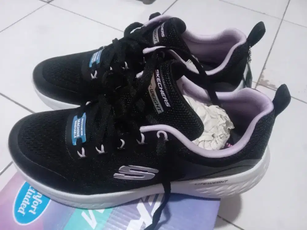 Sepatu Olah raga wanita