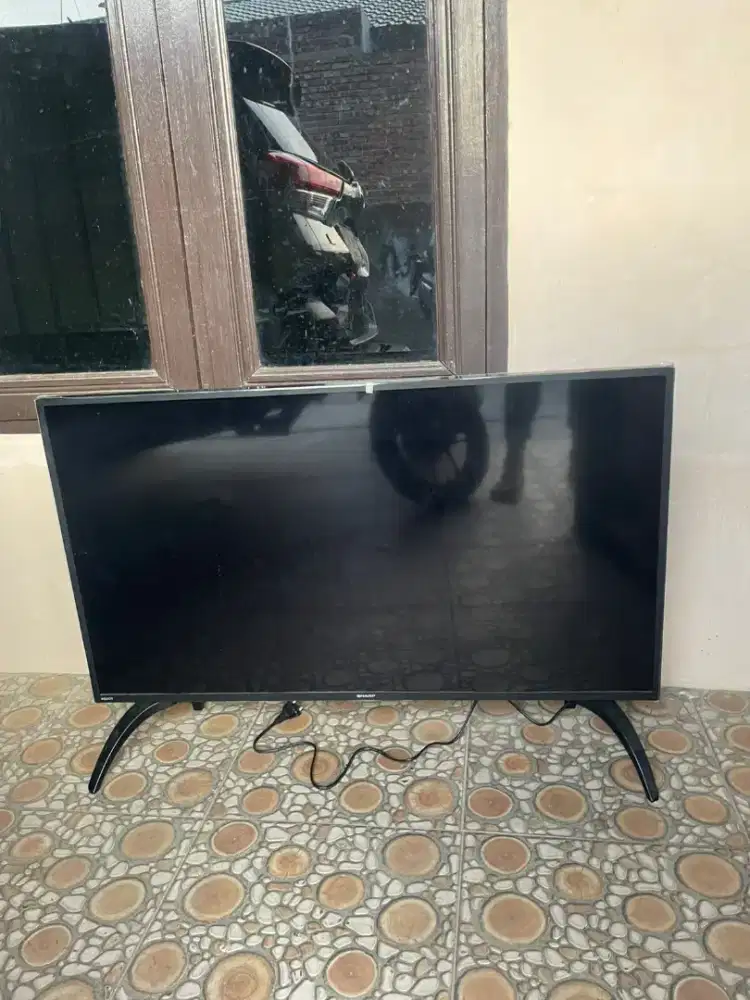 TV 43 INCH Seperti Baru