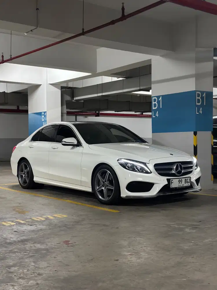 Mercedes Benz C300 tahun 2018 AMG