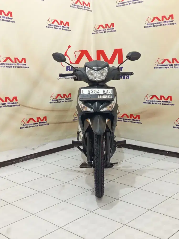 Honda supra x 125 fi Tahun 2023 warna hitam