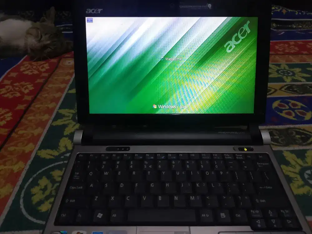 Note book aspire one