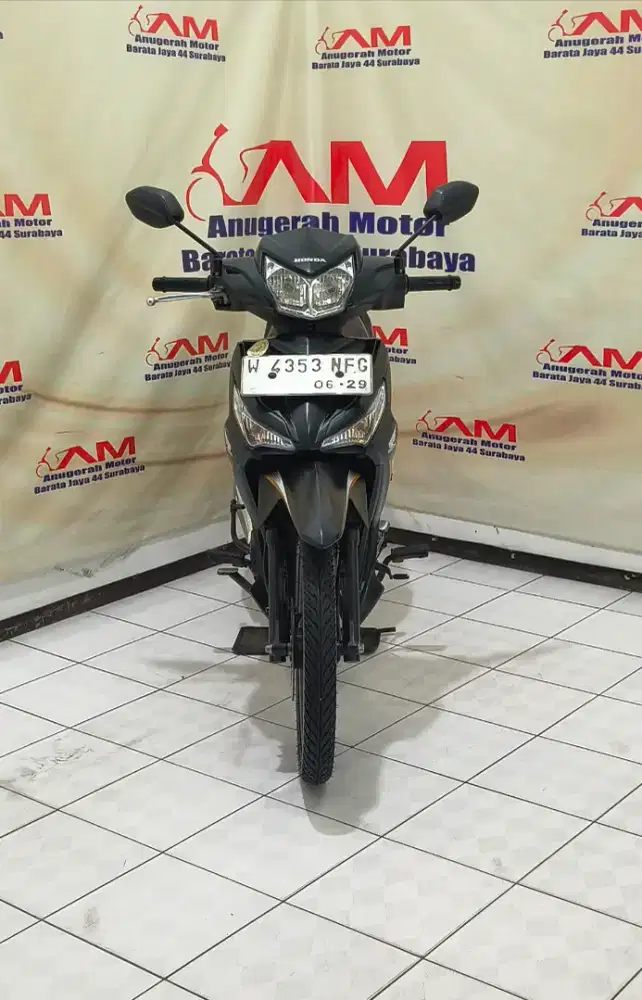 Honda supra x 125 fi Tahun 2024 warna hitam