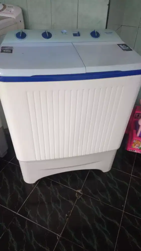 Di jual mesin cuci Politron kapasitas 8,5 kg pengering pencuci kencang