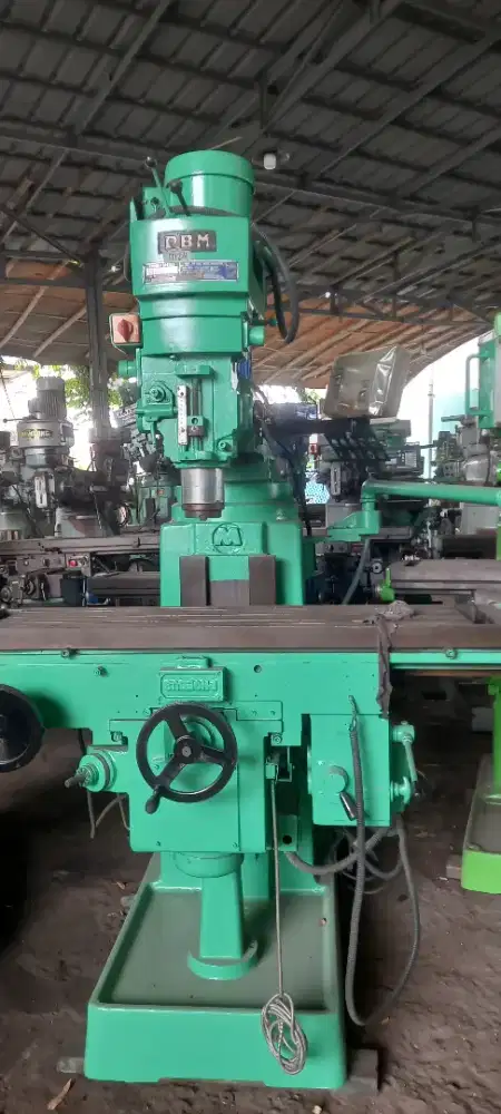 DI JUAL MESIN MILING