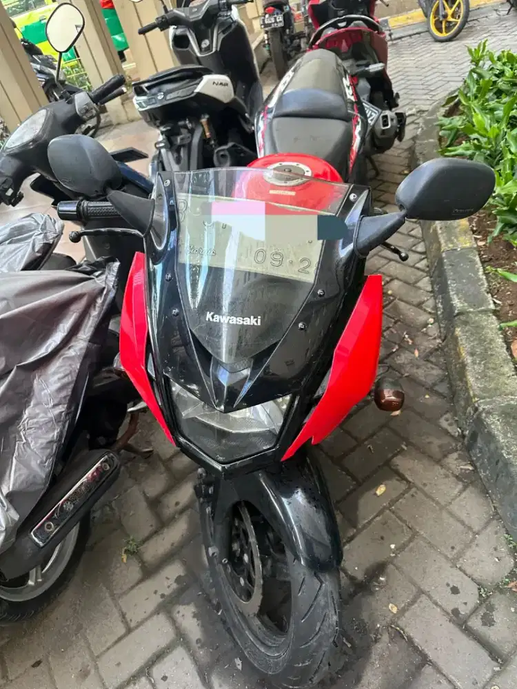 JUAL Ninja RR New Tahun 2013 warna Merah Hitam kondisi rawatan