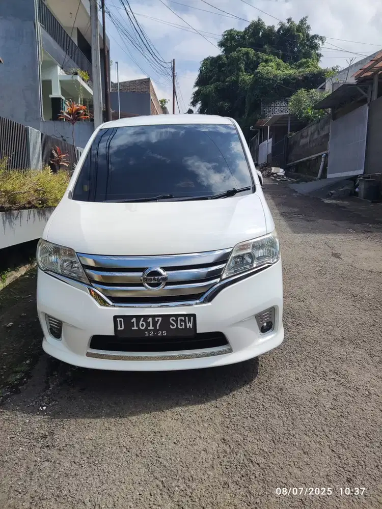 Nissan Serena 2013 Bensin