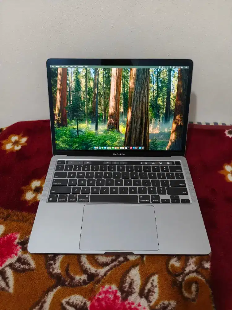 Macbook pro m1 2020 8gb/256gb murah