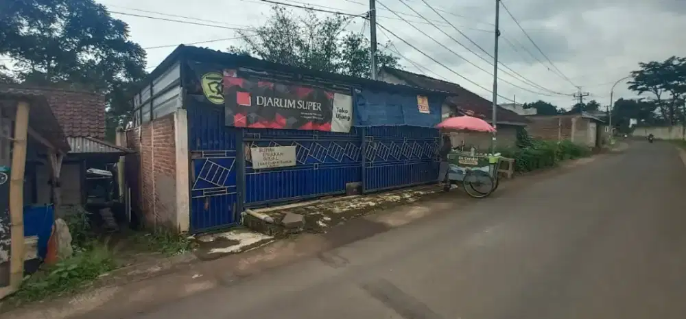 Jual 2 rumah pinggir jalan