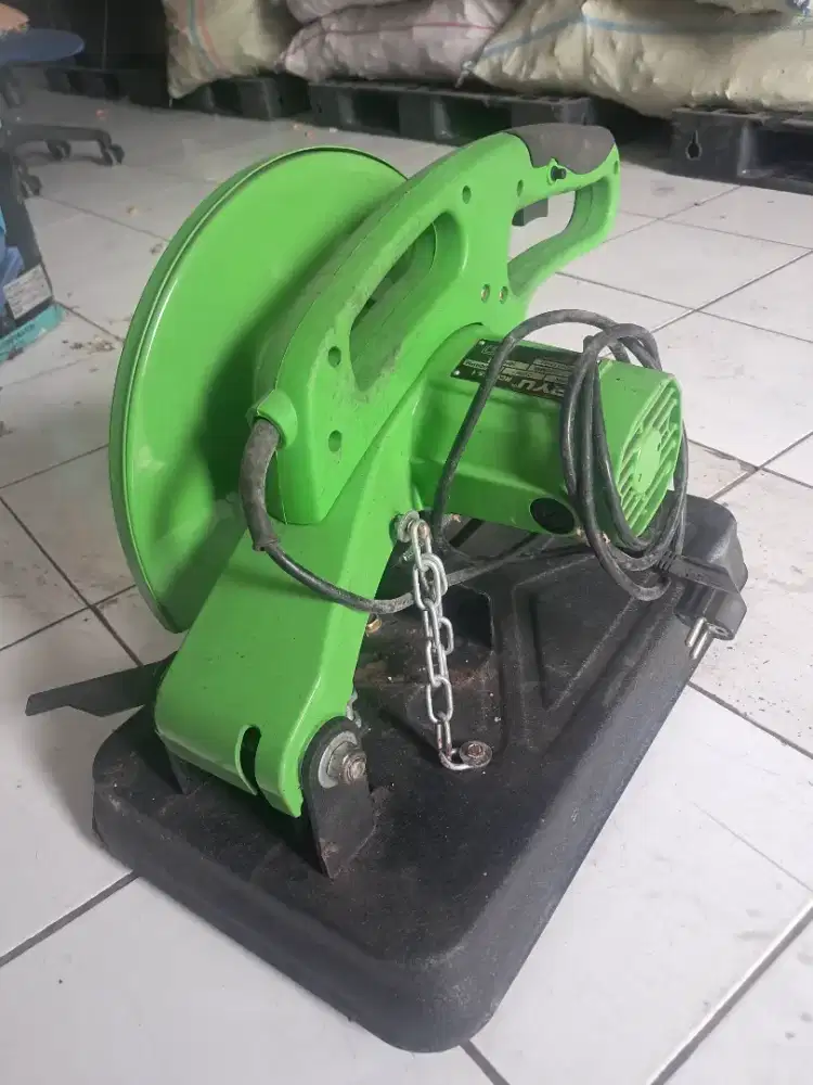 Mesin cutting baru sekali pakai, 2000w,220v merk RYU, 14inch, 3.800RPM