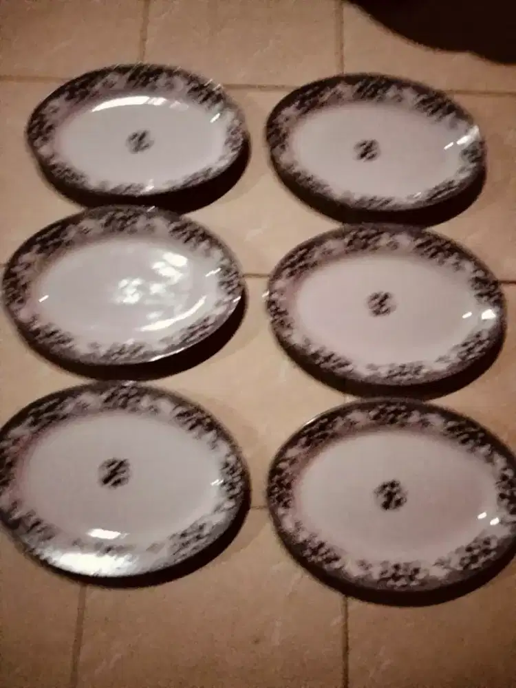 Piring oval diameter 40 cm