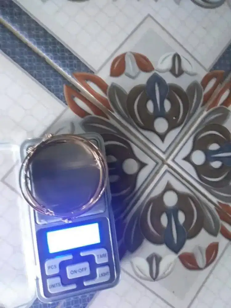 Terima jual/beli perhiasan emas dari toko lain atau tanpa surat