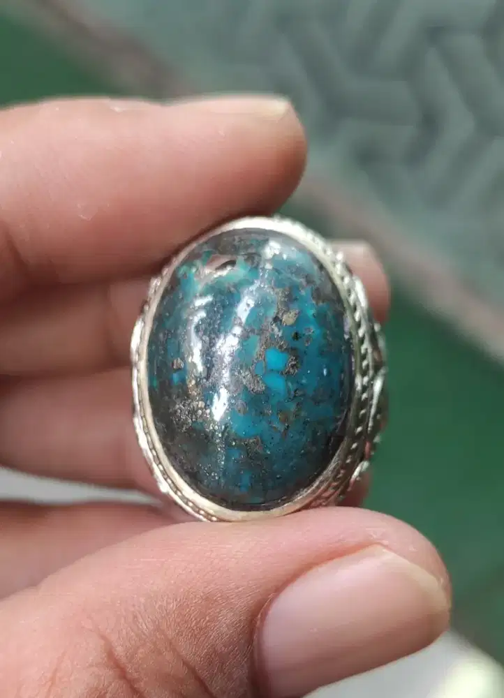 Natural pirus Persia