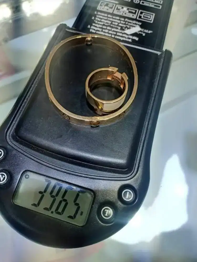 Terima jual/beli perhiasan emas dari toko lain atau tanpa surat