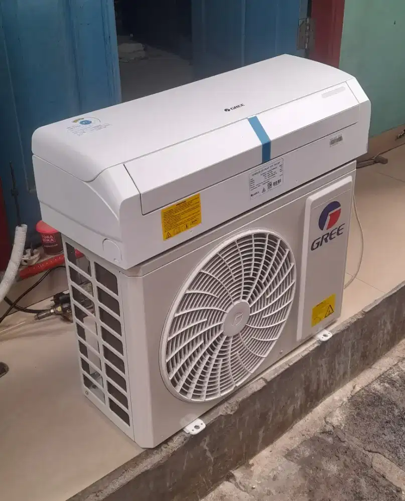Jual ac gree 1/2 pk R32 terbaru 8 bln pkek masih mulus ori ful