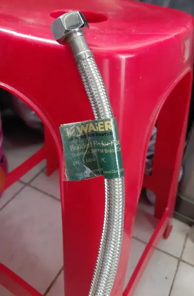 Wasser Selang Stainless Fleksible 30cm