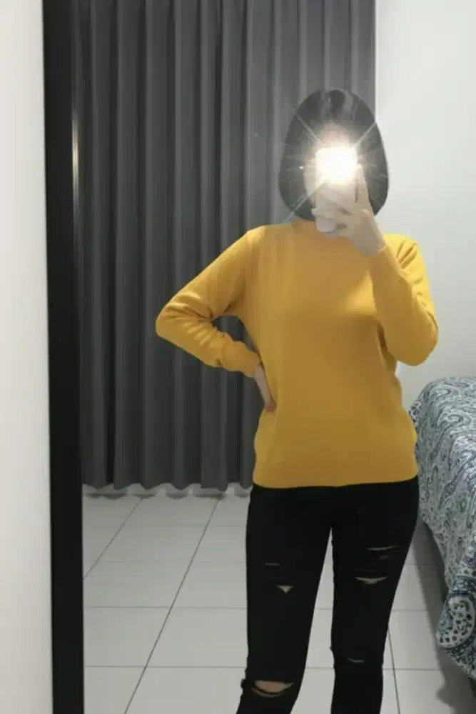 Sweater Rajut Wanita Polos Lengan Panjang - Warna Kuning Cerah