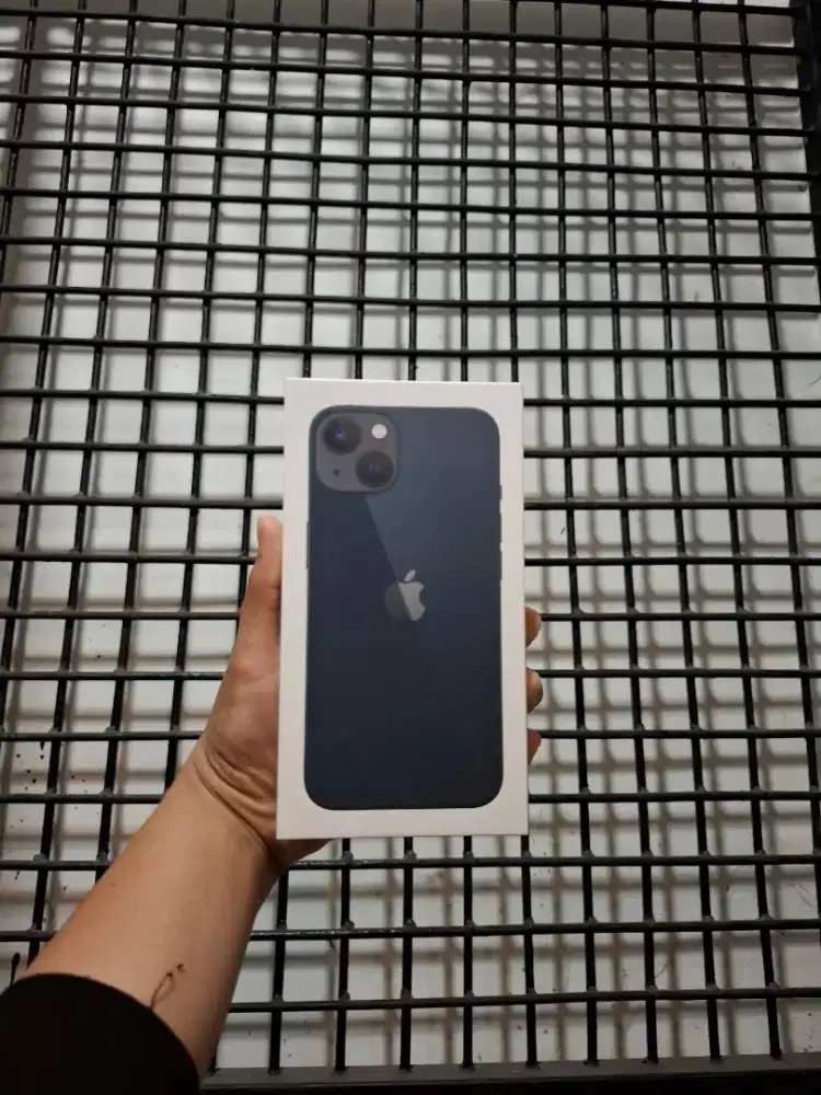 IPHONE 13 128GB || BLACK/STARLIGHT READY