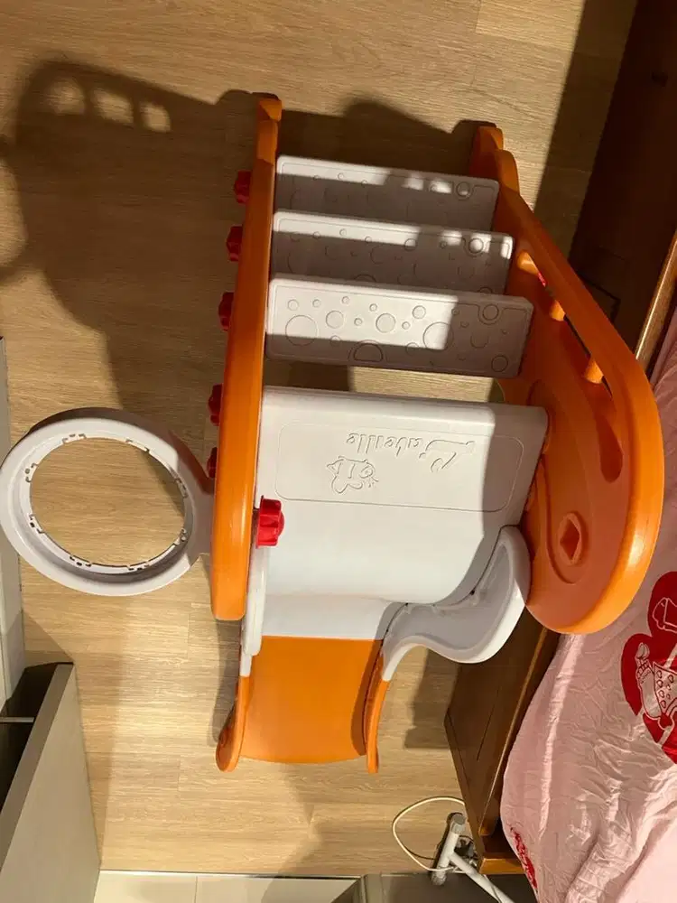 Perosotan Anak Dengan Ring Basket