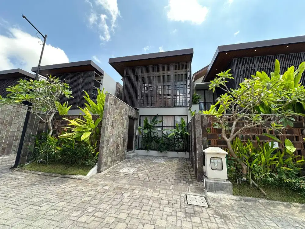 DI JUAL VILLA READY DI CANGGU DEKAT PANTAI BATU BOLONG CANGGU BALI