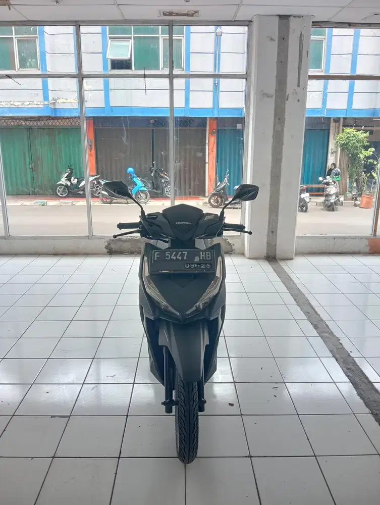 Dijual motor Honda Vario 150 2015