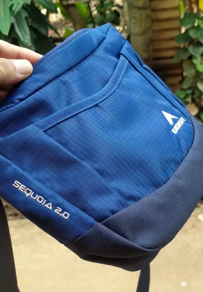 Tas Eiger Biru Baru