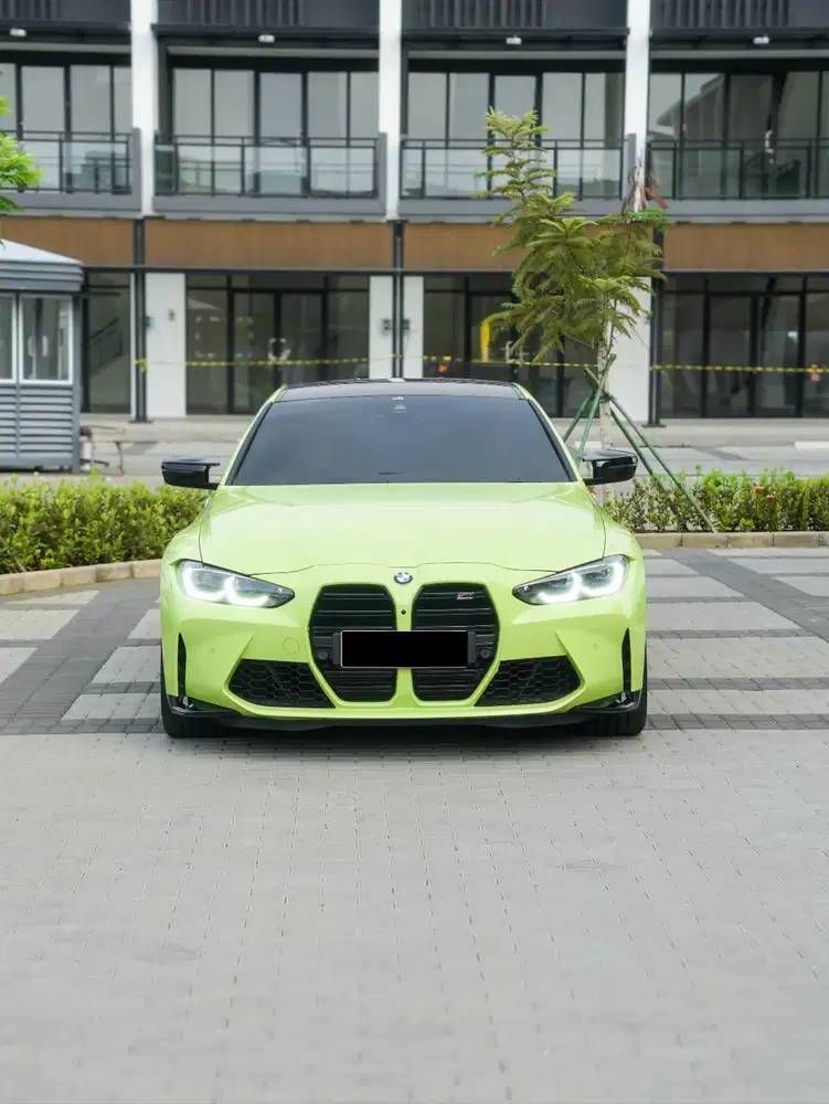 BMW M4 Competition Coupe Sao Paulo Yellow (KM 500 PERAK)