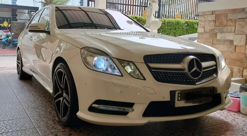 Mercedes-Benz E250 2013 Bensin