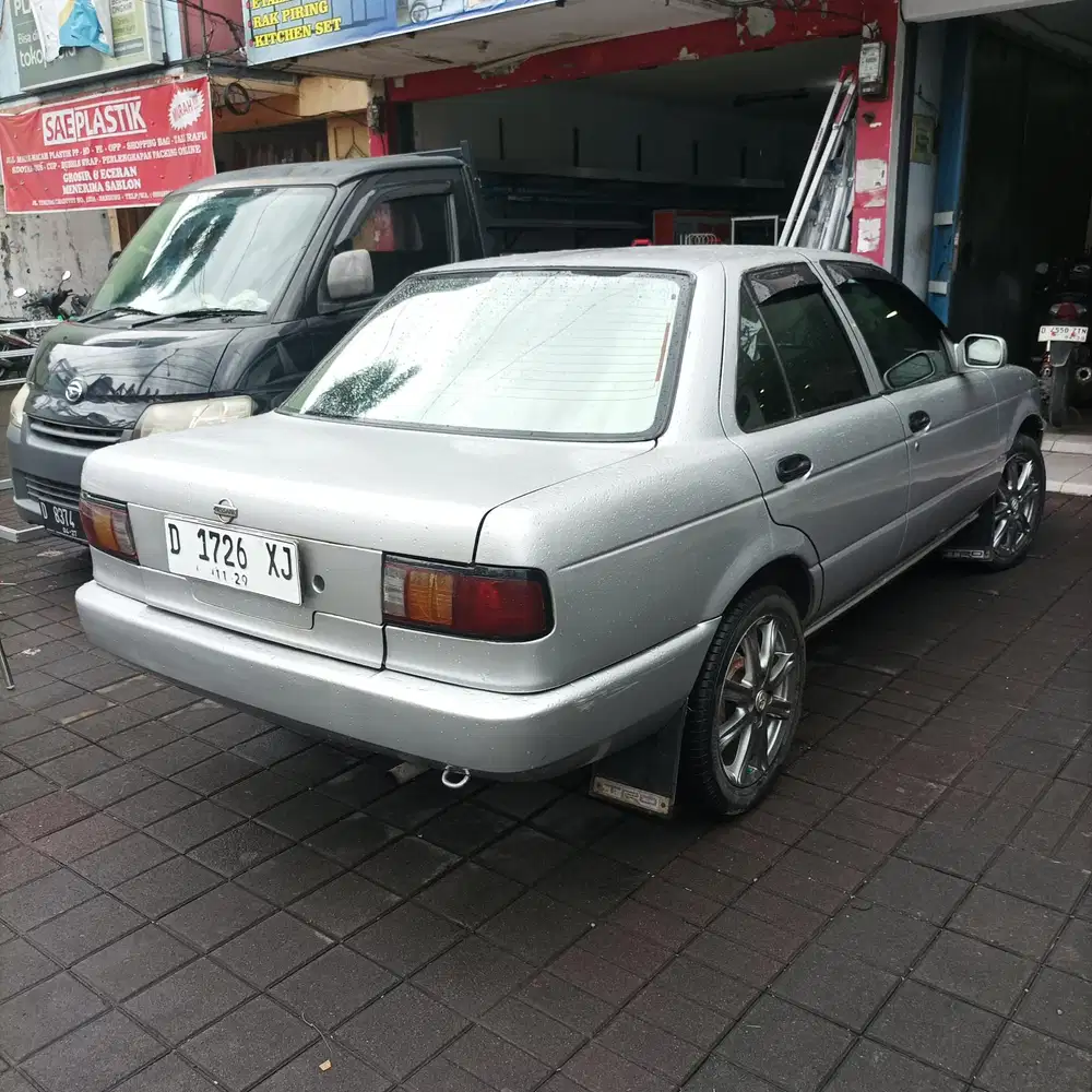 Nissan Sunny 1997 Bensin