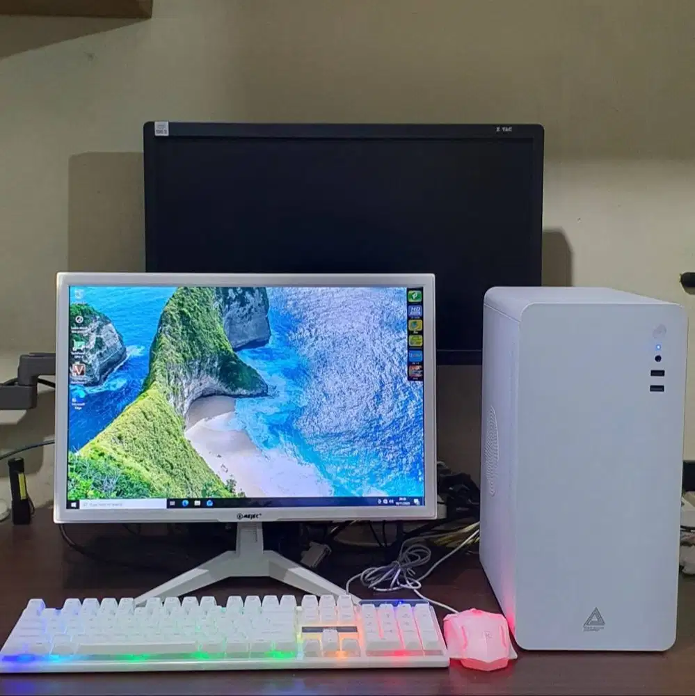 PC Simpel TEMA PUtih - Intel Gen7 Ddr4 - Siap Pakai tanpa lemot