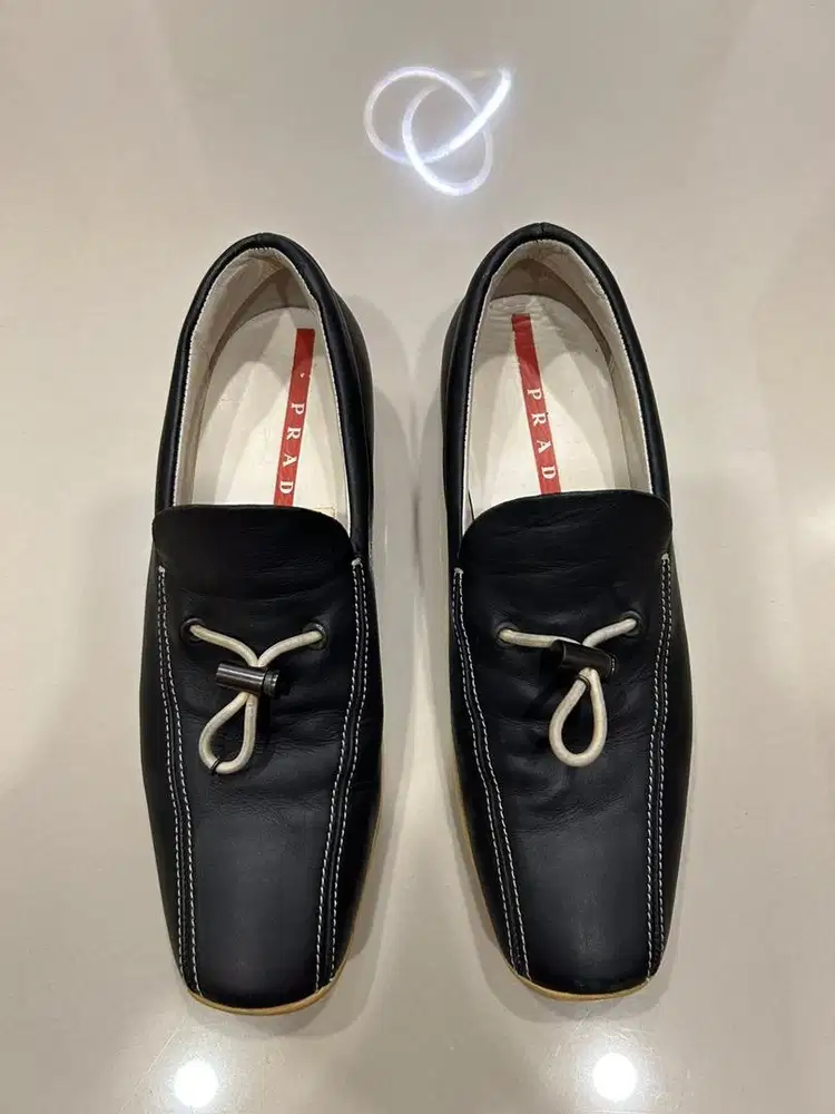Sepatu prada asli