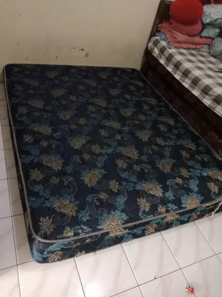 Kasur springbed