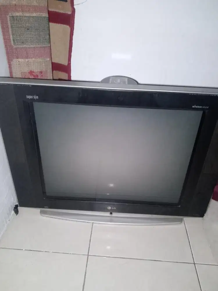tv tabung merk LG 32inch