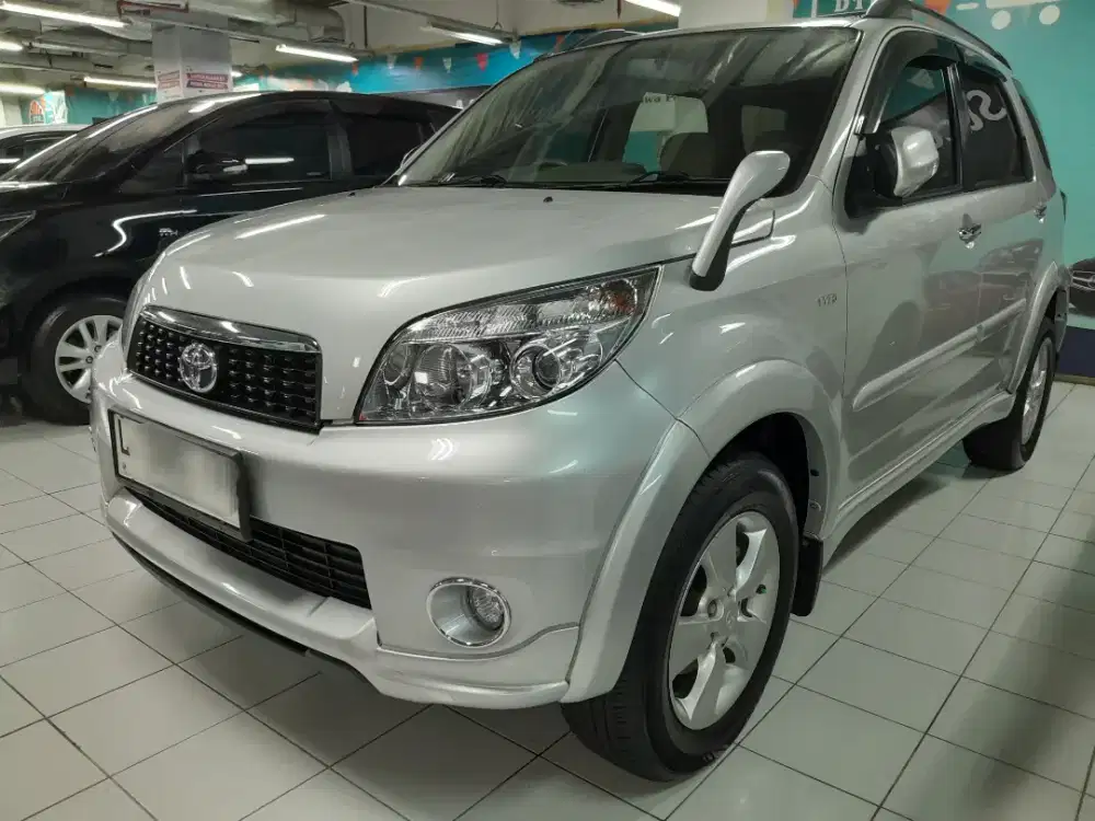 Toyota Rush G Silver 2013 Manual