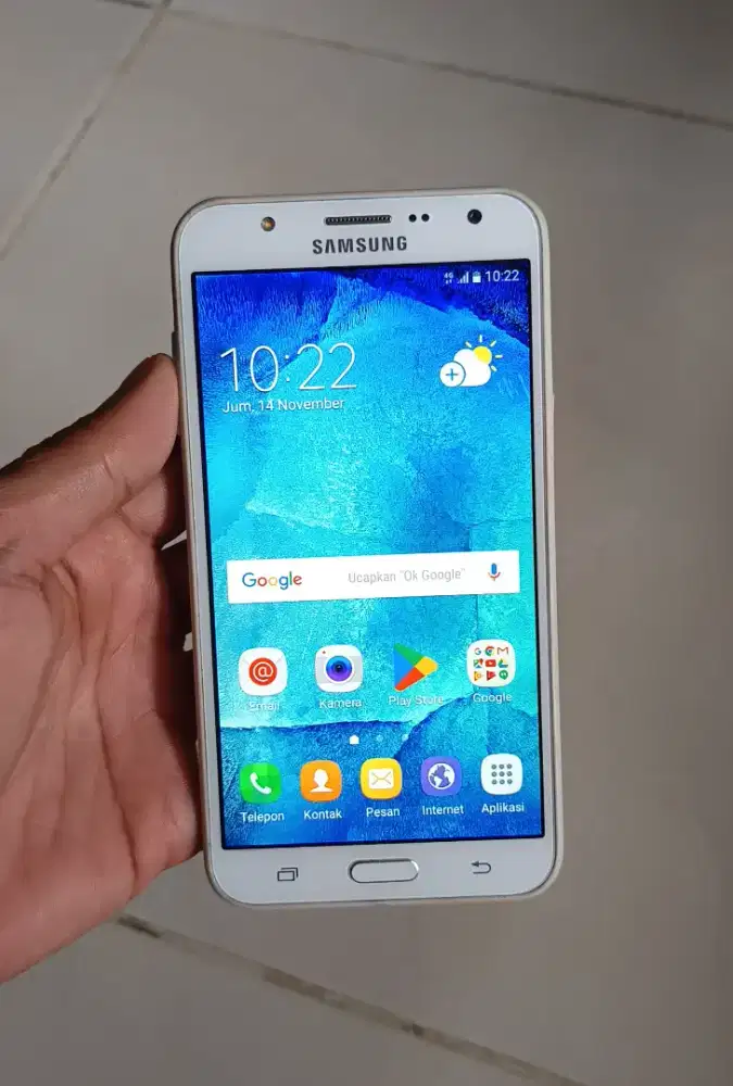 Samsung j7 biasa