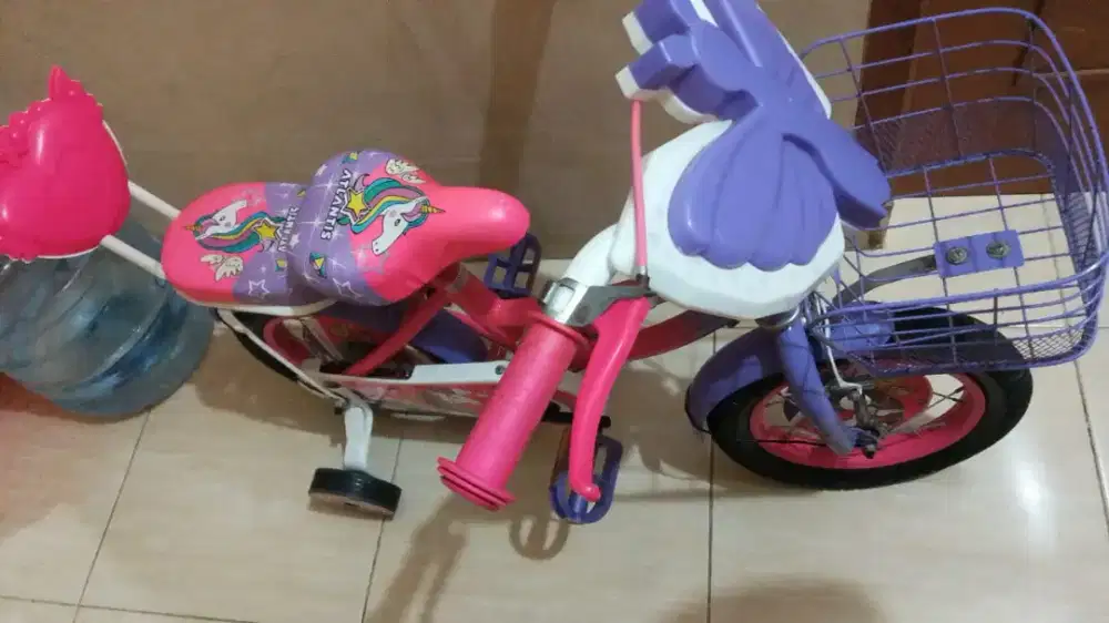 Sepeda anak usia 3 sampai 10 tahun masih baru