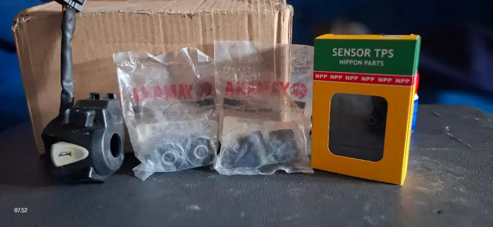 Reflektor honda supra x 125 fi + sensor tps + arm bos yamaha