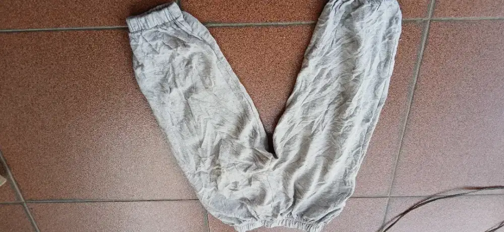 Dijual celana anak laki2 bekas