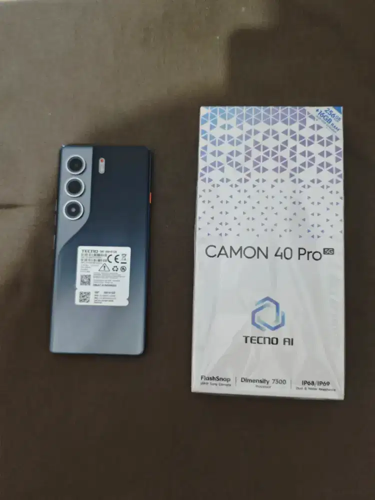 Tecno camon 40 pro 5g 8/256 fullset like new
