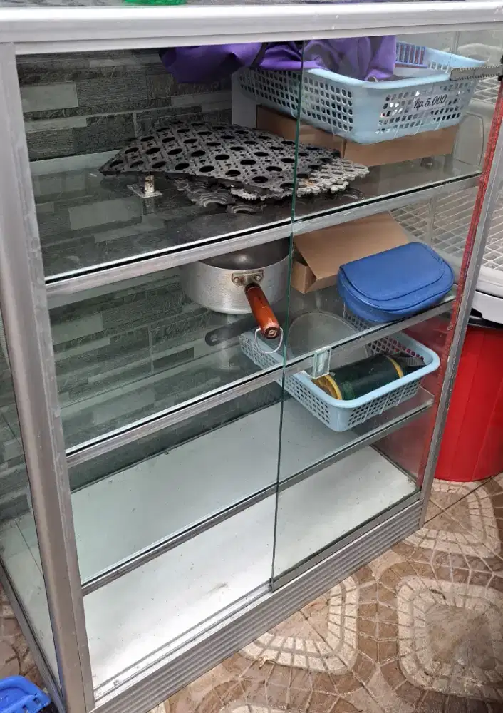 Etalase second  75x40x100