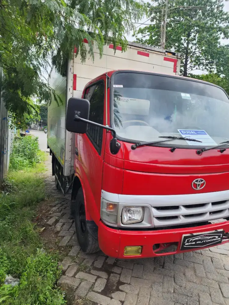 Toyota dyna engkel box jumbo