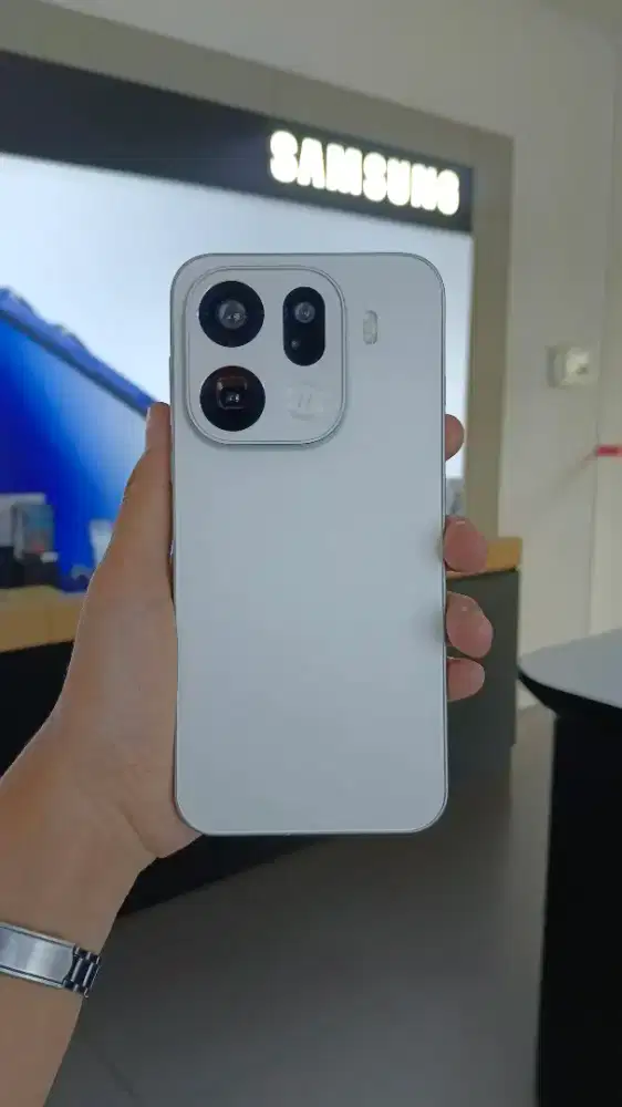 CICILAN CUKUP PAKE KTP SAJA!