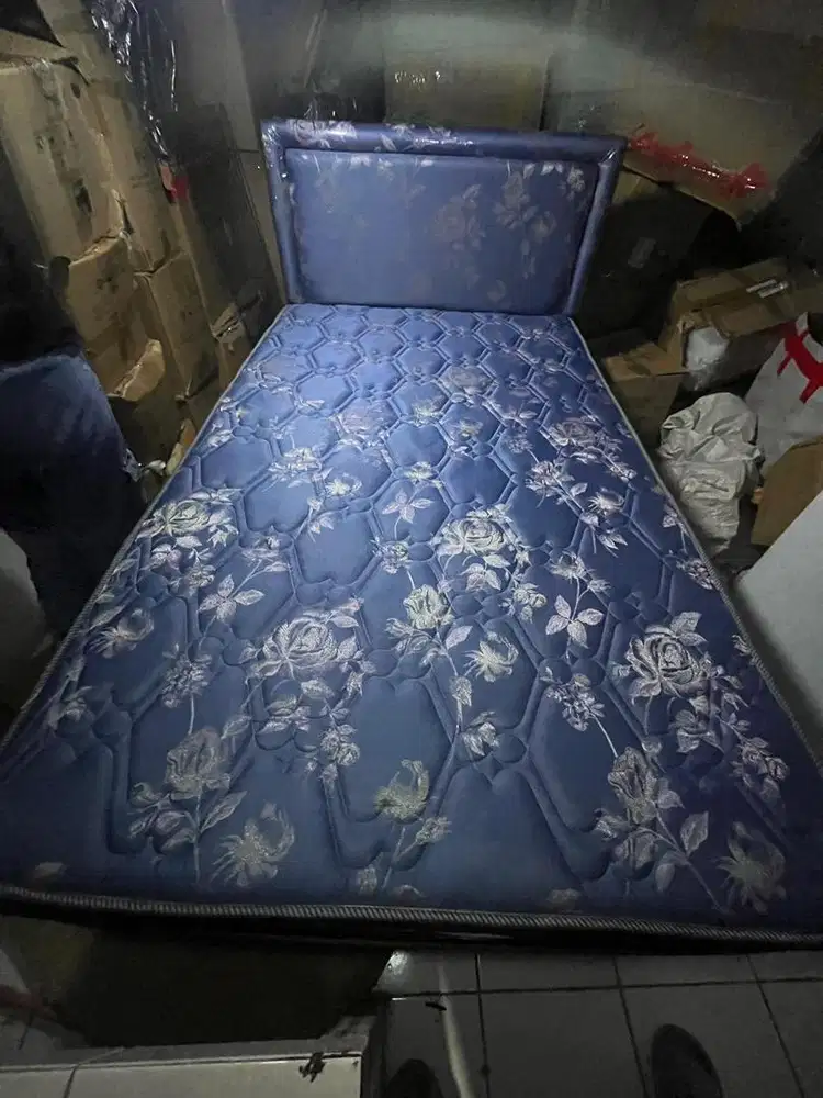 Dijual Murah Kasur Deluxe Spring Bed 120x200 kondisi mulus