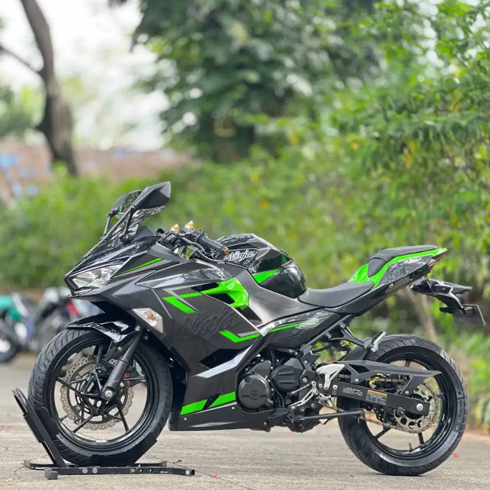 KAWASAKI NEW NINJA 250 FI MDP KEYLESS BLACK 2019 KM LOW PAJAK ON MULUS