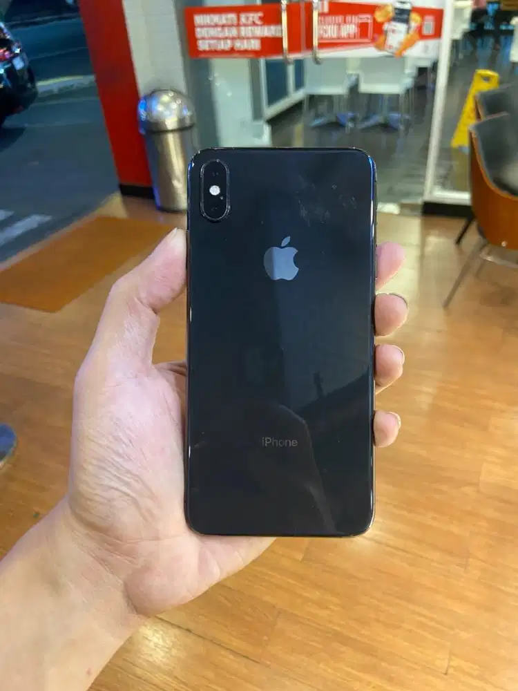 Dijual cepat iPhone XSMAX 64gb dual sim sinyal aman aktivasi lama