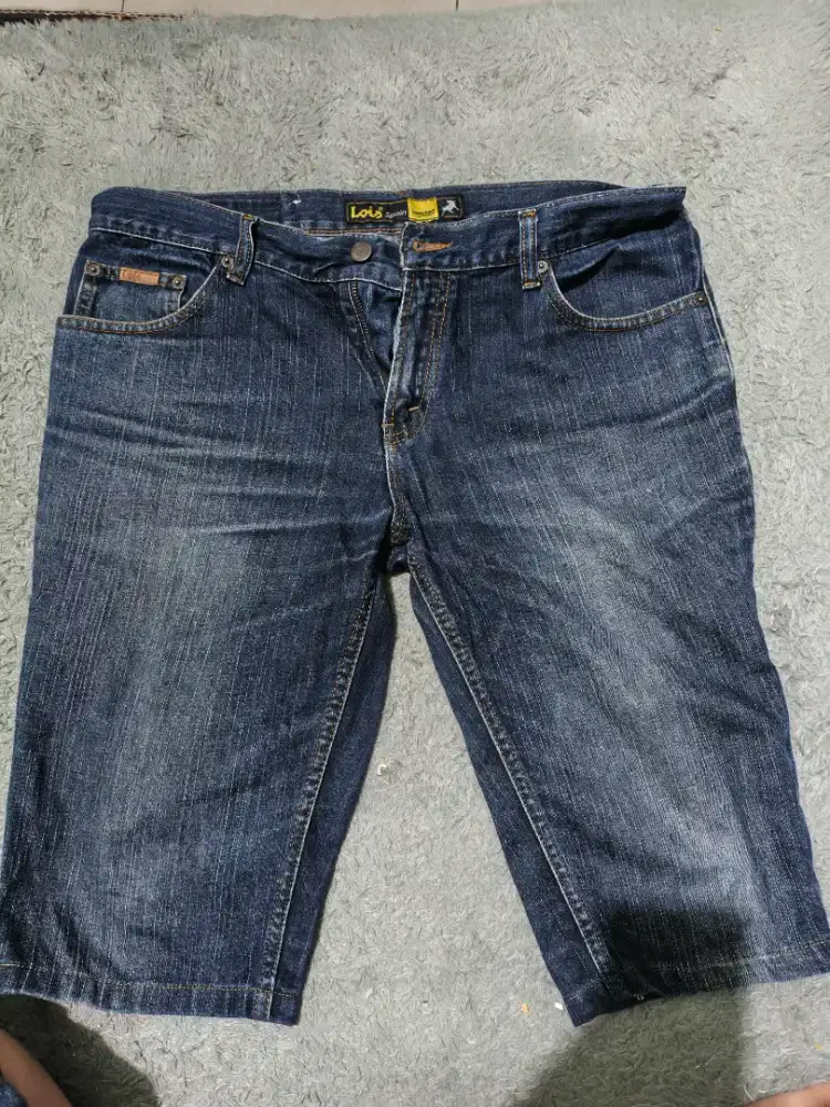 Celana Pendek Jeans Lois