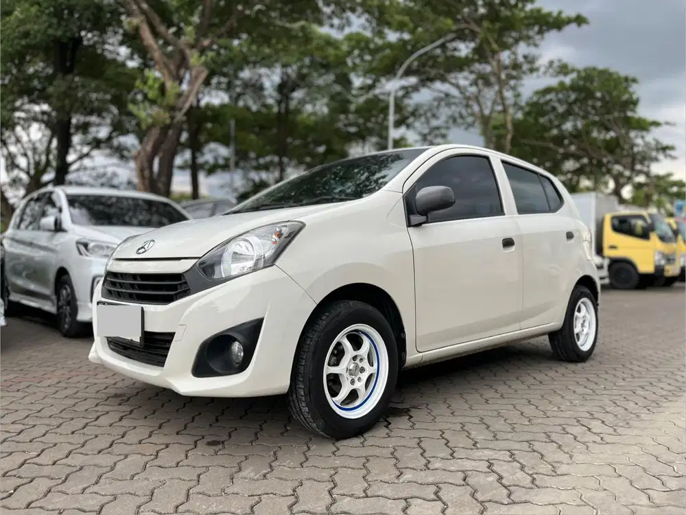 [ TERAWAT ] DAIHATSU AYLA 1.0 D+ MT MANUAL 2019 PUTIH