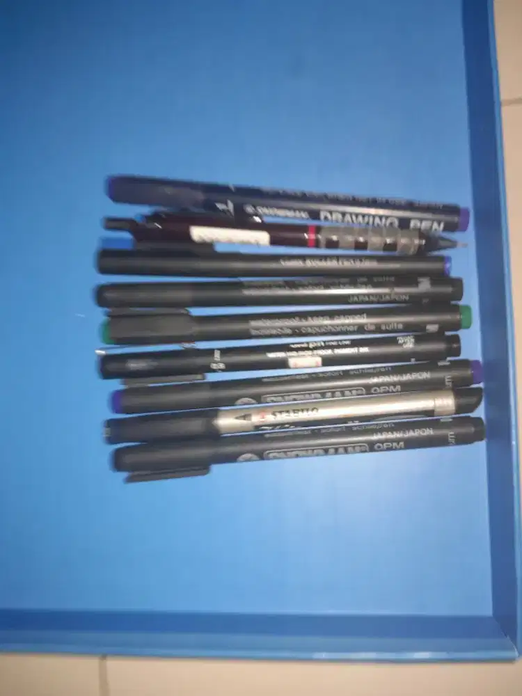 Di jual pena/pensil merek rotring&snowman,milano.ada 9 buah
