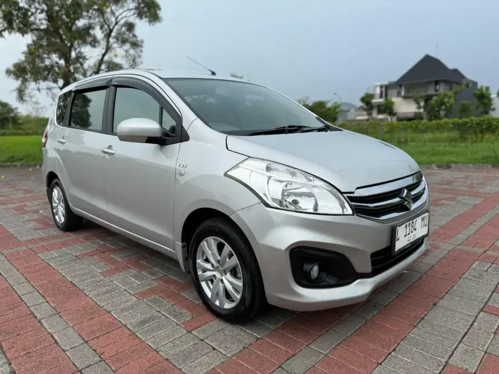 Ertiga GL manual DP 25 angsuran ringan